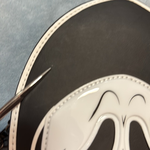 Ghost Face Spirit Crossbody Black Bag Detachable Strap - Picture 10 of 10